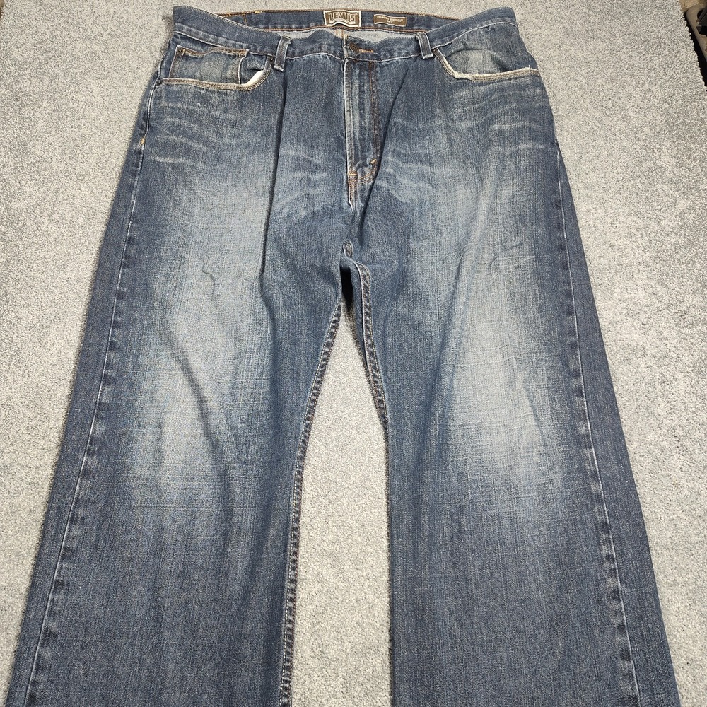 LEVIS 557 Jeans Mens 39x28 Tags 40x30 Blue Light Wash Denim Relaxed Boot Cut